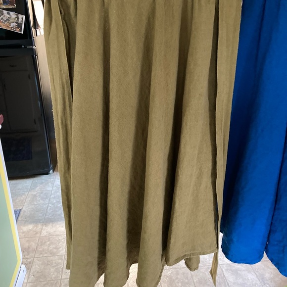 notPERFECTLINEN Bronze and Teal Midi Dresses - Picture 3 of 8